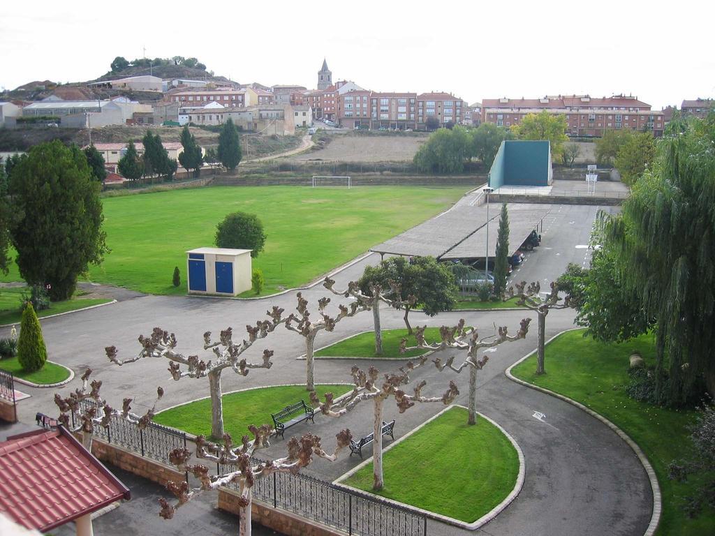 Hotel San Camilo Navarrete Exterior photo