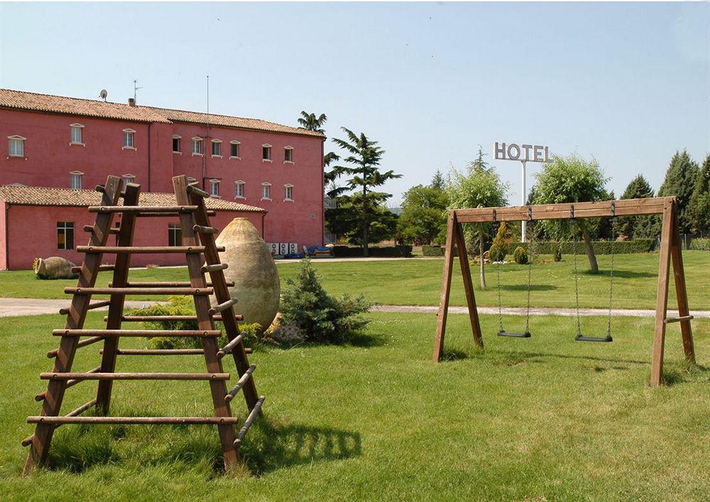 Hotel San Camilo Navarrete Facilities photo