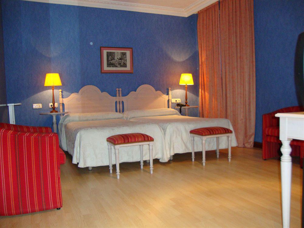 Hotel San Camilo Navarrete Exterior photo